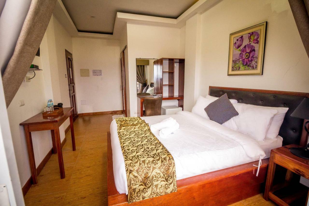 El Nido Royal Palm Inn Bagian luar foto